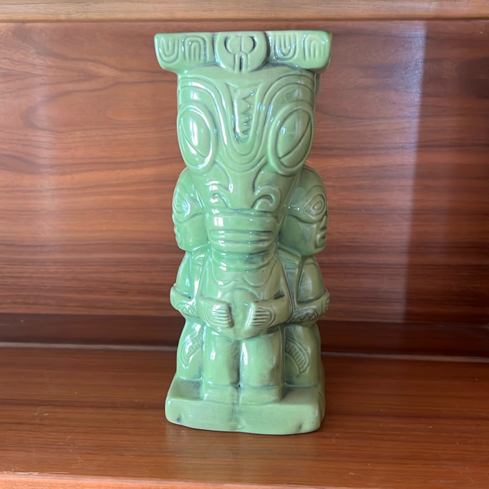 Paioio tiki mug green Philippe Tilikete Tiki Farm